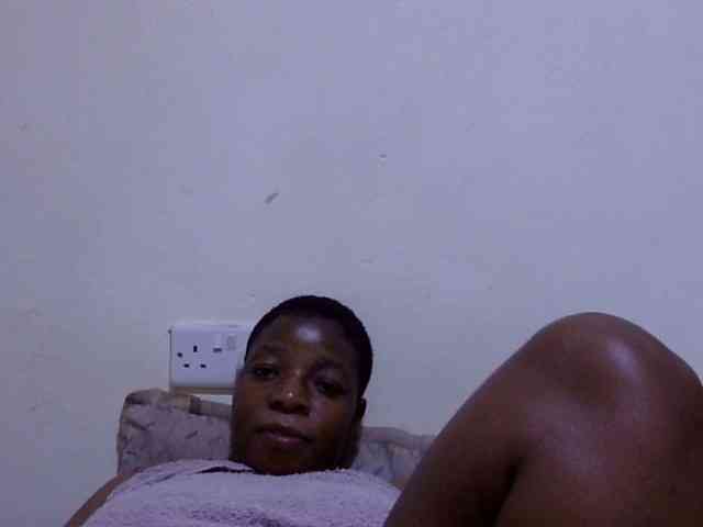 Cute-adiyaa webcam