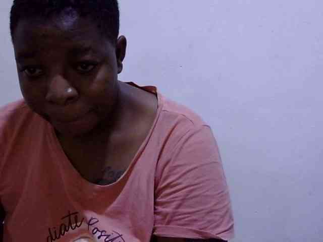Cute-adiyaa webcam