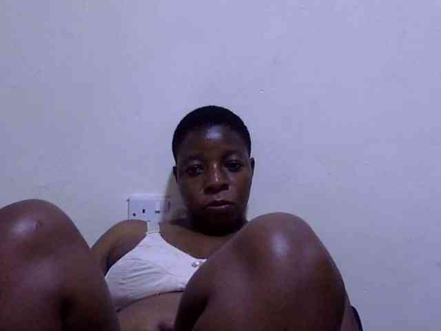 Cute-adiyaa webcam