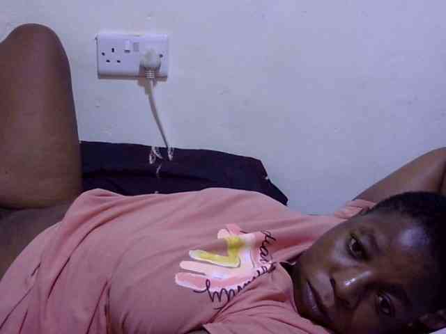 Cute-adiyaa webcam