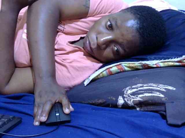 Cute-adiyaa webcam