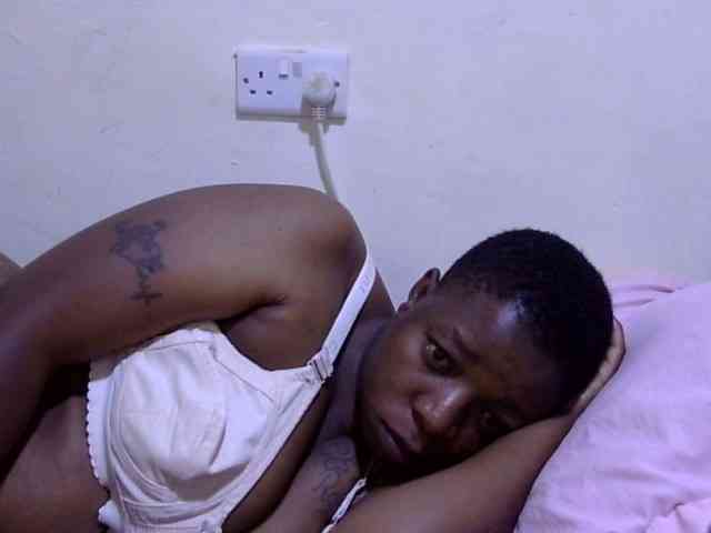 Cute-adiyaa webcam