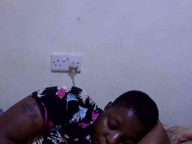 Cute-adiyaa webcam