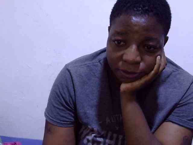 Cute-adiyaa webcam