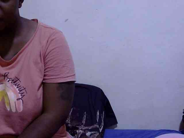 Cute-adiyaa webcam