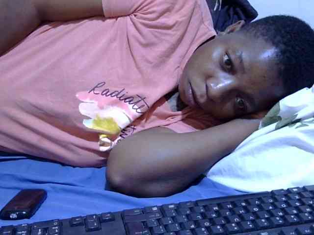Cute-adiyaa webcam