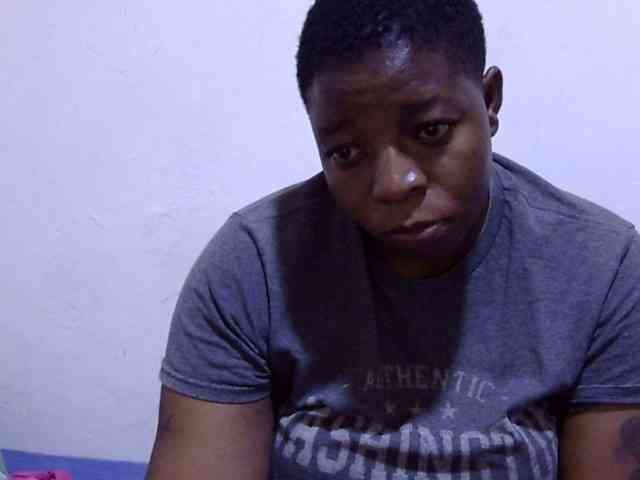 Cute-adiyaa webcam
