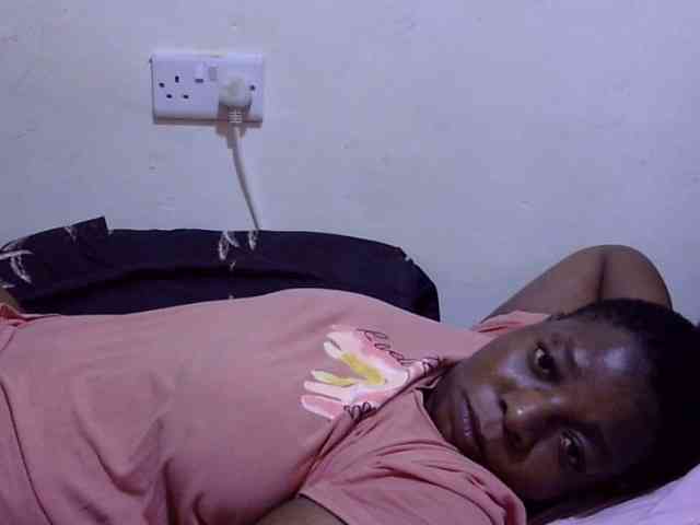 Cute-adiyaa webcam
