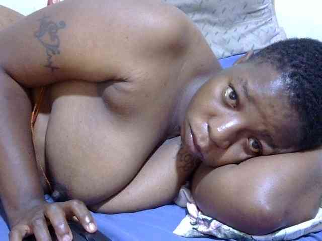 Cute-adiyaa webcam