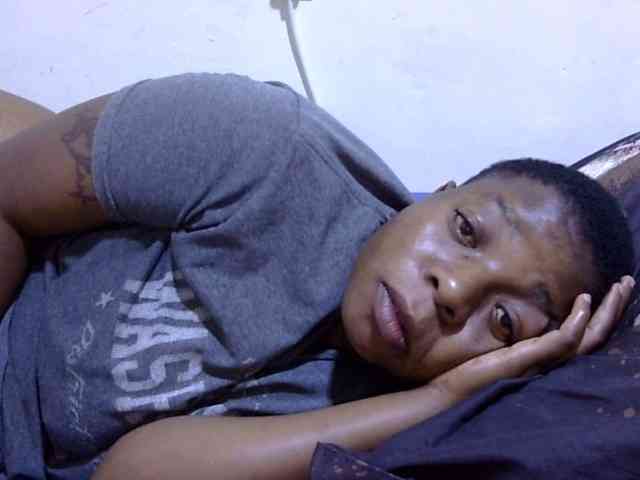 Cute-adiyaa webcam