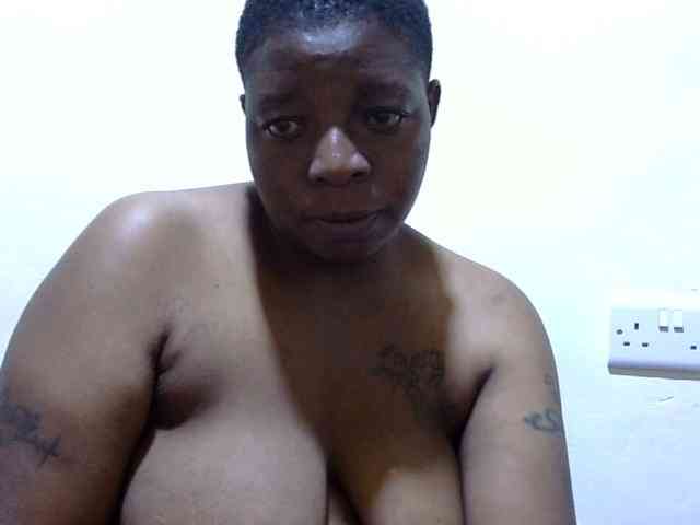 Cute-adiyaa webcam