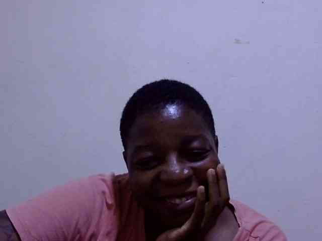 Cute-adiyaa webcam