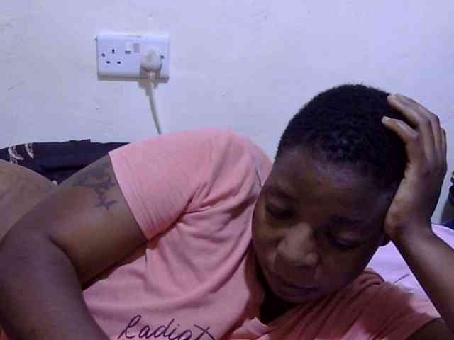 Cute-adiyaa webcam