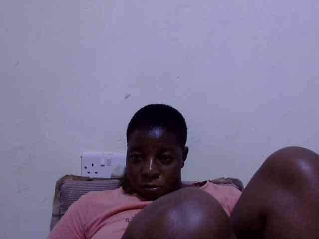 Cute-adiyaa webcam