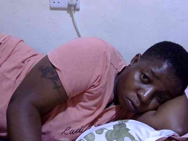 Cute-adiyaa webcam