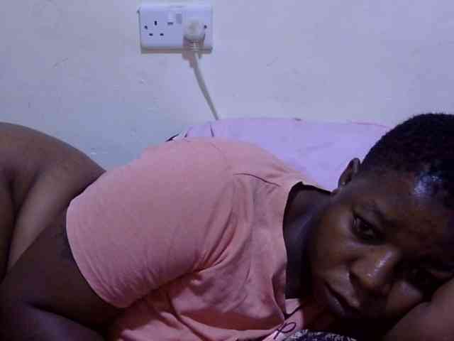 Cute-adiyaa webcam