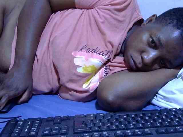 Cute-adiyaa webcam