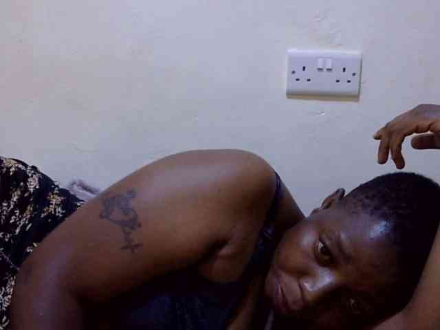 Cute-adiyaa webcam