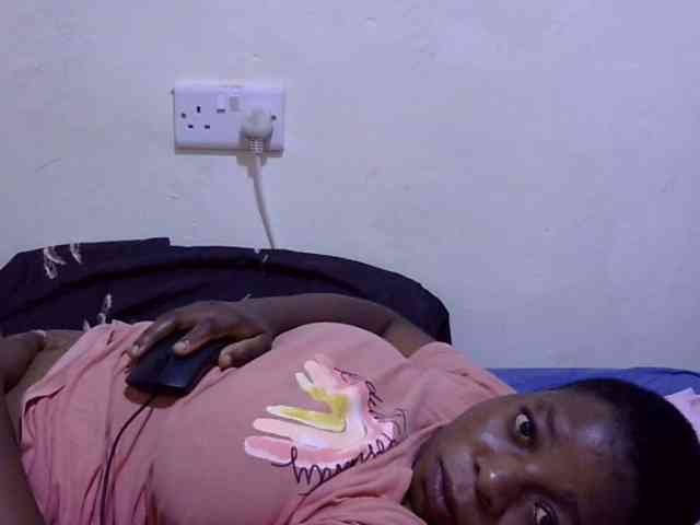 Cute-adiyaa webcam