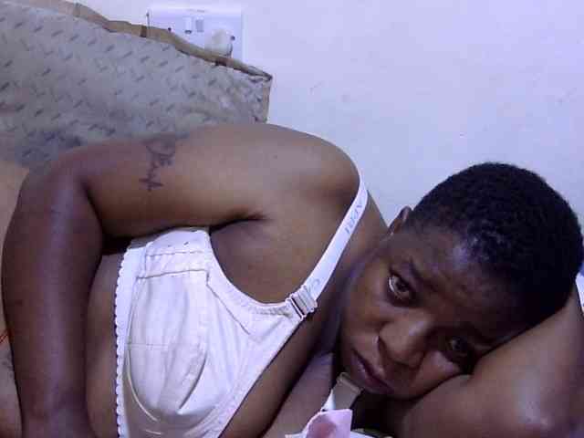 Cute-adiyaa webcam
