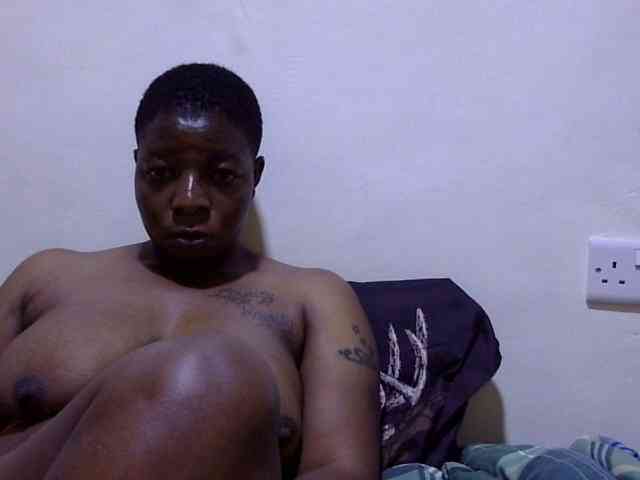 Cute-adiyaa webcam