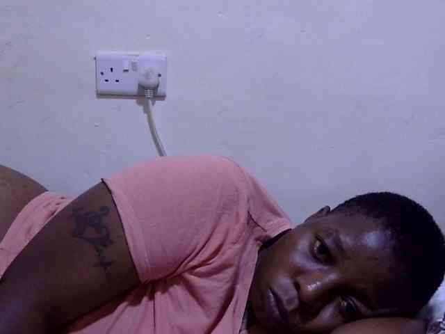 Cute-adiyaa webcam