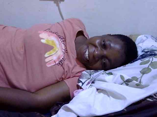 Cute-adiyaa webcam