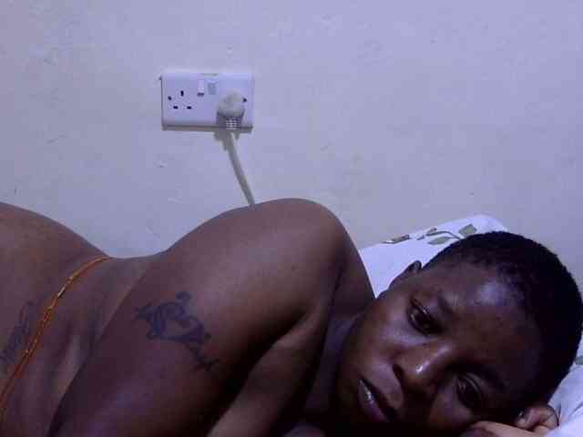 Cute-adiyaa webcam
