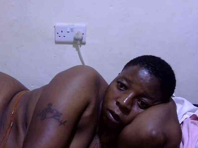 Cute-adiyaa webcam