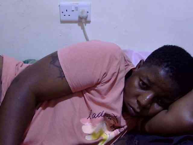 Cute-adiyaa webcam