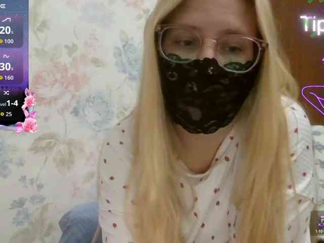 Lilithaa webcam
