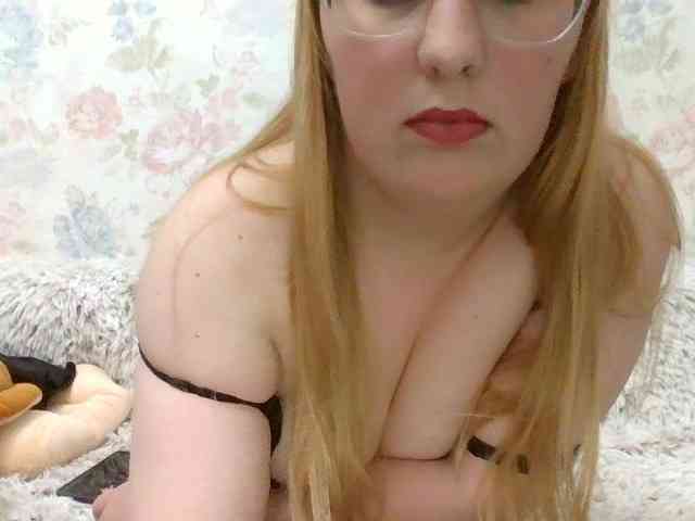 Lilithaa webcam