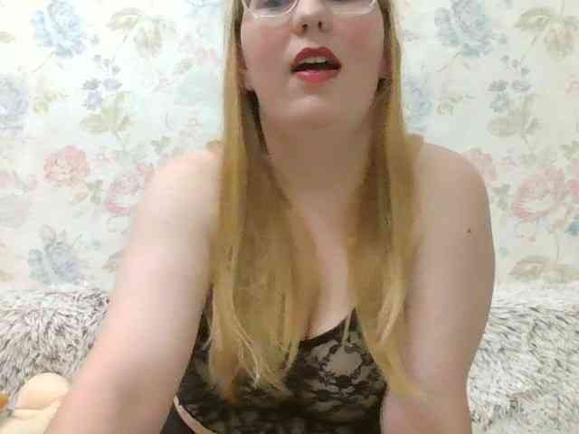 Lilithaa webcam