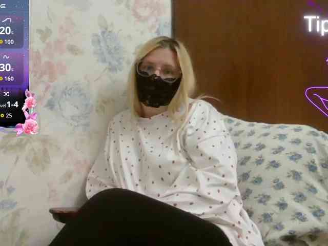 Lilithaa webcam