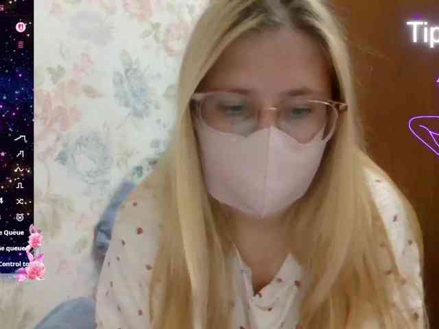 Lilithaa webcam