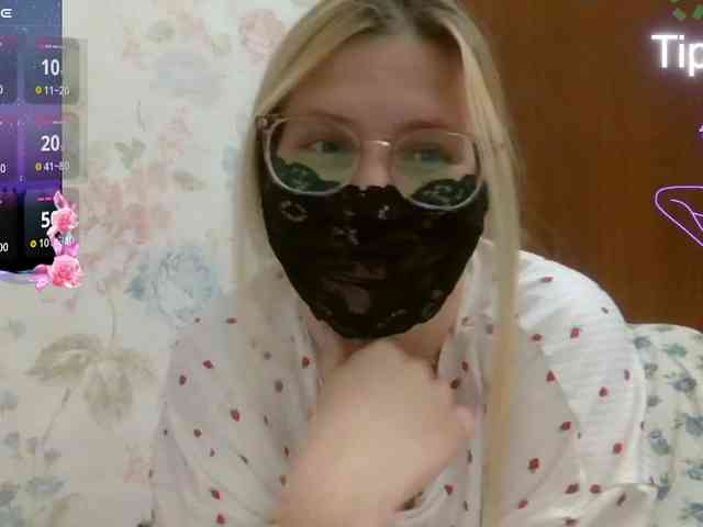 Lilithaa webcam