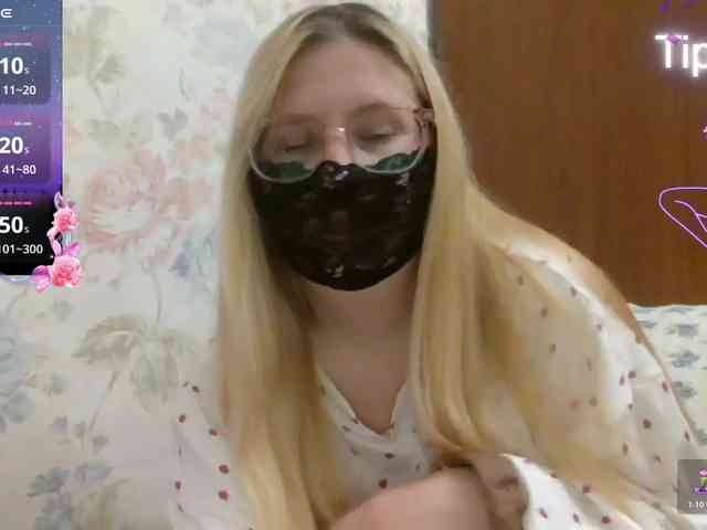 Lilithaa webcam