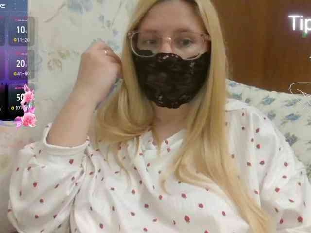 Lilithaa webcam