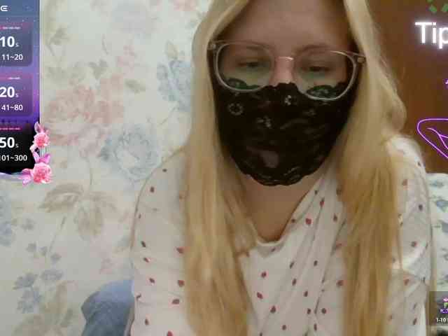 Lilithaa webcam