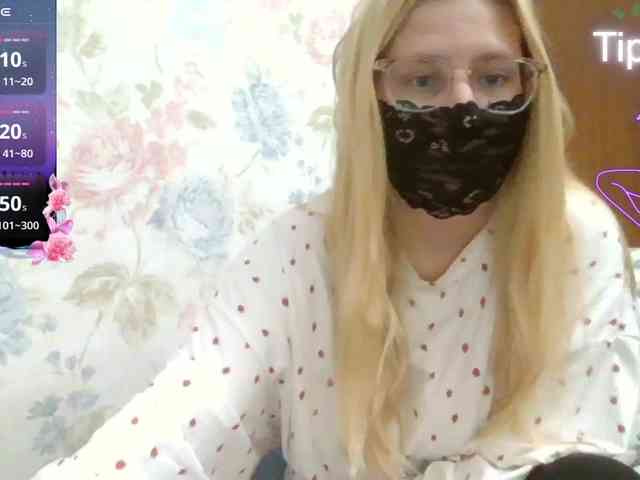 Lilithaa webcam