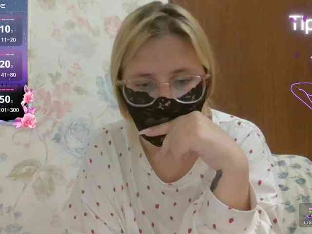 Lilithaa webcam