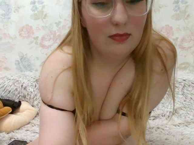 Lilithaa webcam