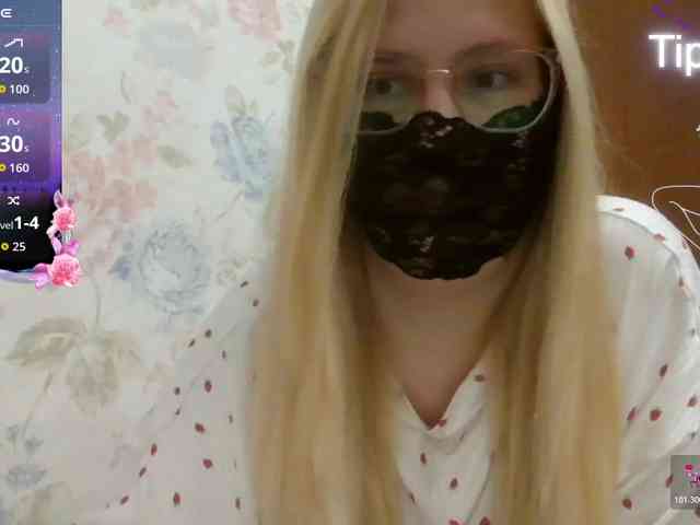 Lilithaa webcam