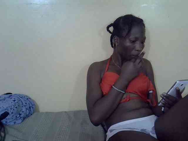 live amateur cam Slimkittey