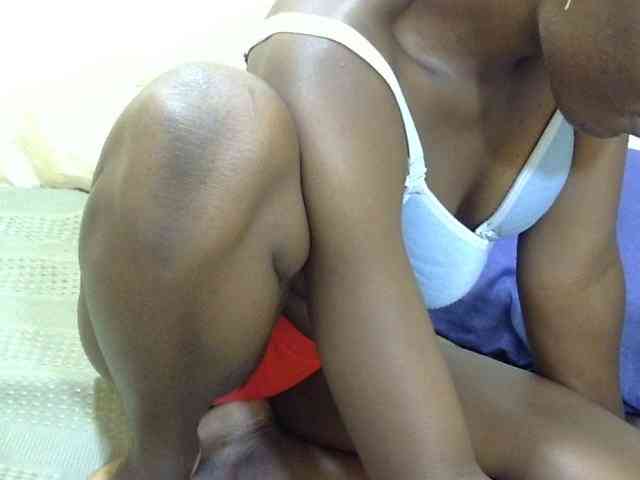 Slimkittey Live Webcam on BongaCams