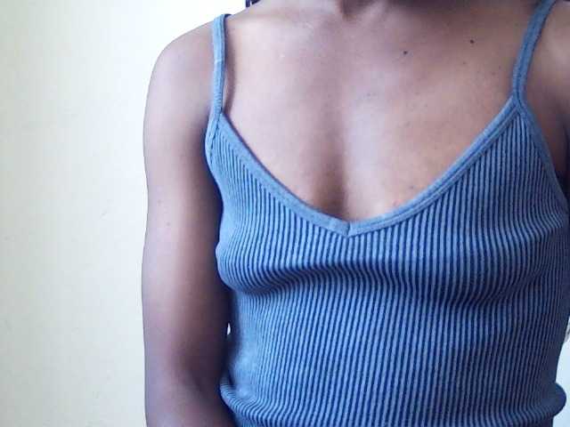 MlleKali's BongaCams show and profile