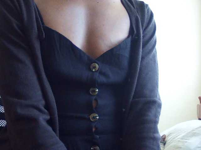 MlleKali's BongaCams show and profile