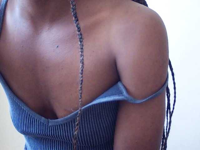 MlleKali's BongaCams show and profile