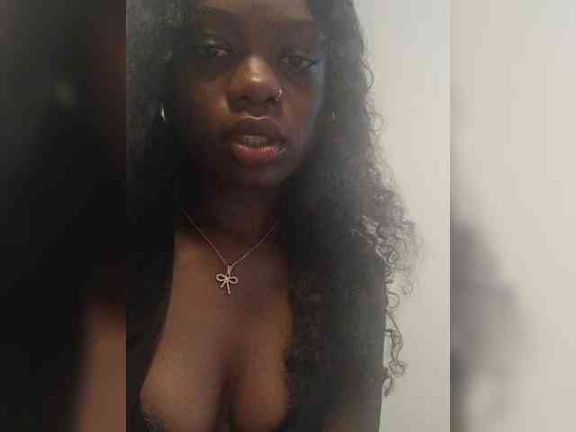 NaughtyCherie webcam