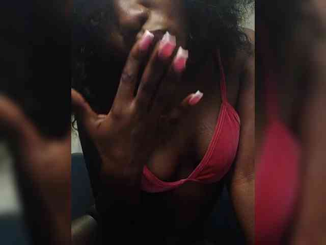 NaughtyCherie webcam